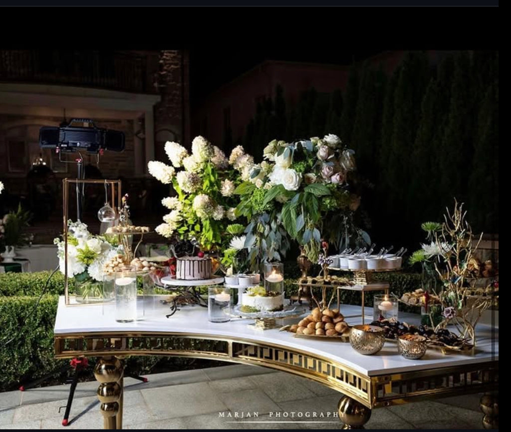 Curve gold top white